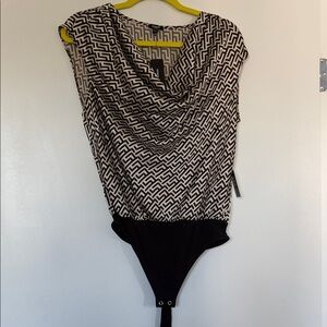 Express Geometric Black and White Bodysuit